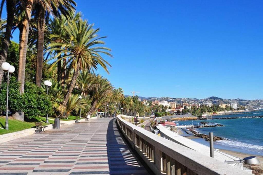 Studio Loft In The Center Sanremo For 3 People Exterior foto